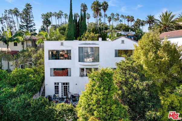Exterior, Facade, Spanish Mediterranean