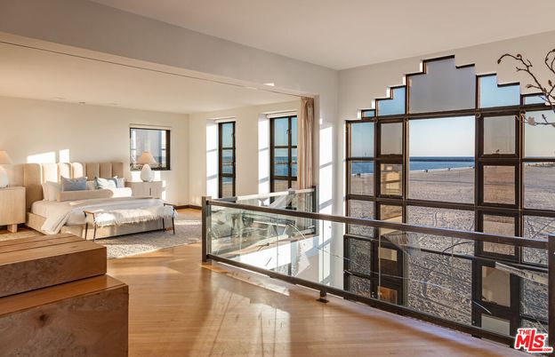 Bedroom, Interior, Water, Wood Texture Flooring