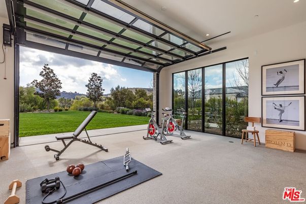 Fitness Equipment, Interior, Recessed Lighting