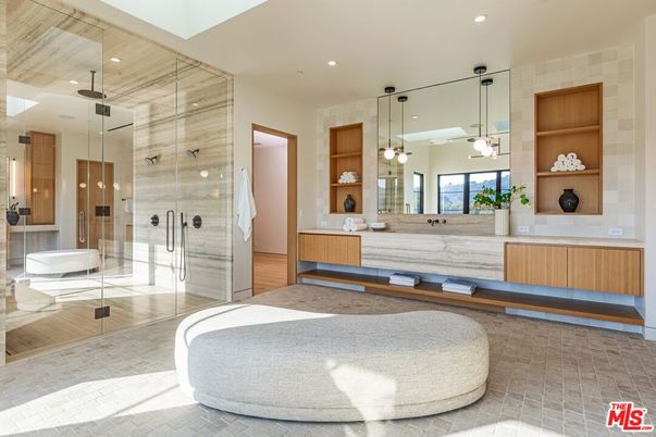 Bathroom, Glass Shower, Interior, Pendant Lights, Recessed Lighting