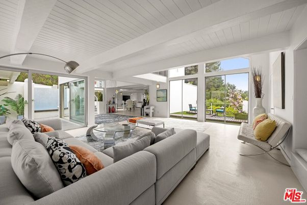 Interior, Living room