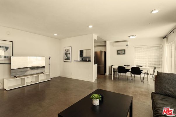 Dining room, Interior, Kitchen, Recessed Lighting, Stainless Steel Appliances