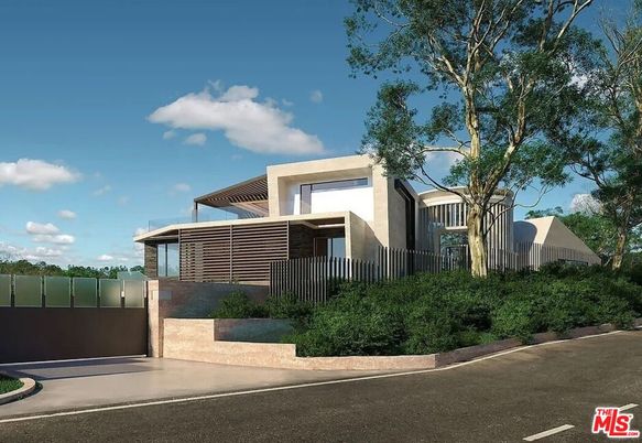 Exterior, Facade, Modern