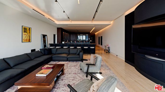 Interior, Living room, Pendant Lights, Recessed Lighting, Wood Texture Flooring