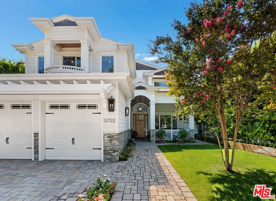 Attached, Backyard, Exterior, Facade, Farmhouse