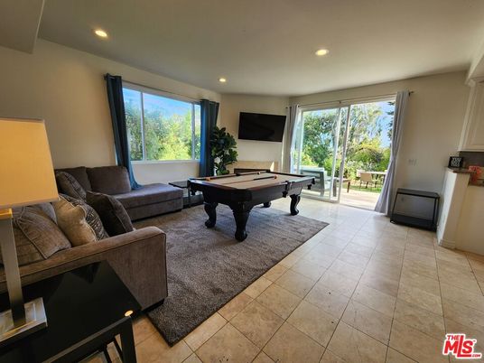 Billiard Table, Game Room, Interior, Living room, Recessed Lighting