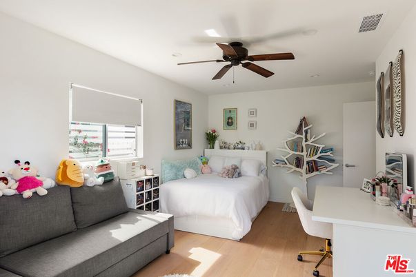Bedroom, Home Office, Interior, Wood Texture Flooring