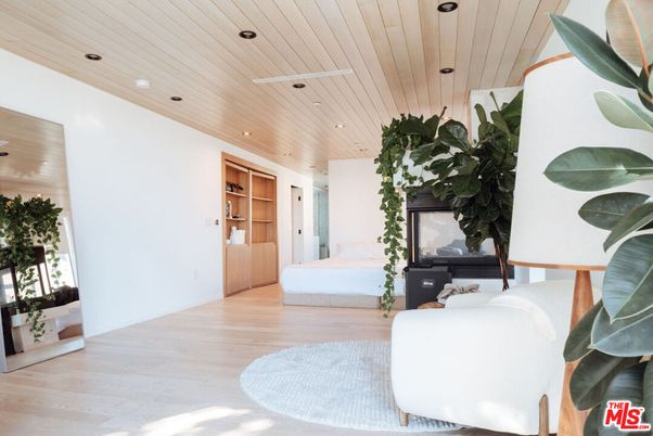 Interior, Recessed Lighting, Wooden Ceilings, Wood Texture Flooring