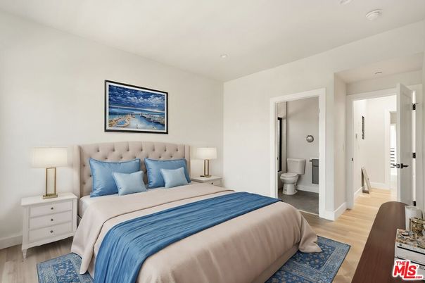 Bathroom, Bedroom, Interior, Recessed Lighting, Wood Texture Flooring