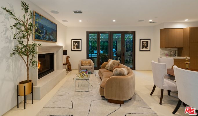 Fireplace, Interior, Living room, Recessed Lighting