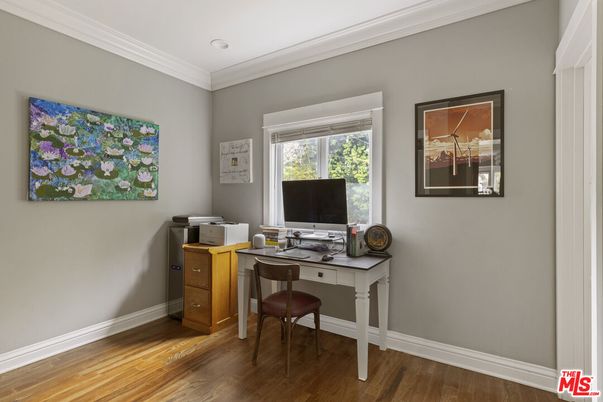Home Office, Interior, Recessed Lighting, Wood Texture Flooring