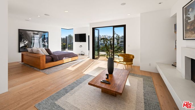 Bedroom, Fireplace, Interior, Recessed Lighting, Wood Texture Flooring