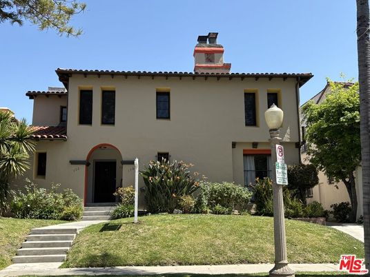 Backyard, Exterior, Facade, Mediterranean