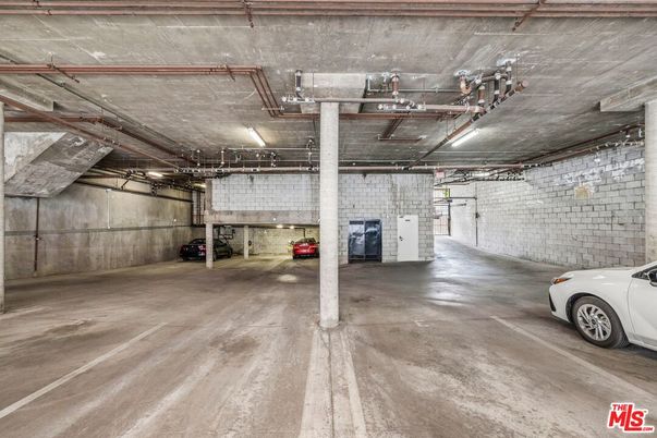 Garage, Interior, Stone Walls