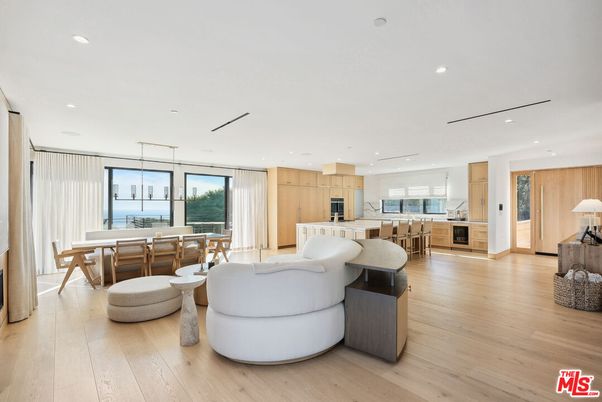 Dining room, Interior, Kitchen, Living room, Pendant Lights, Recessed Lighting, Wood Texture Flooring