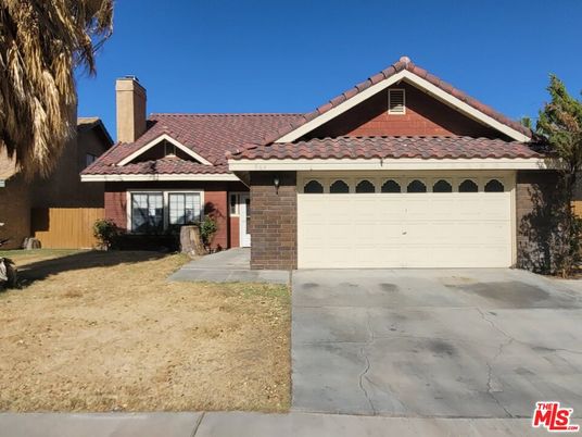 Attached, Exterior, Facade, Brick Facade, Mediterranean