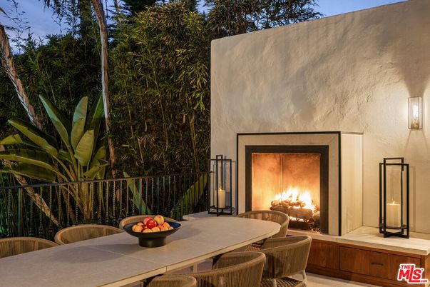 Exterior, Fireplace