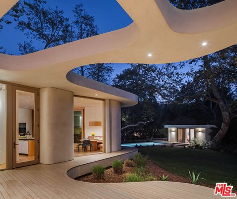 Backyard, Exterior, Pool