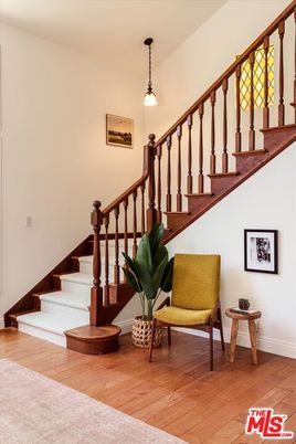 Interior, Pendant Lights, Wood Texture Flooring