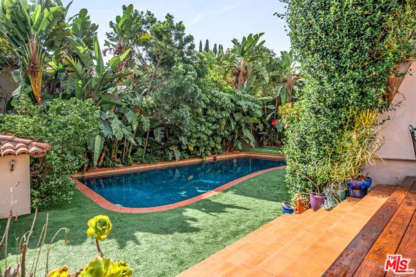 Backyard, Exterior, Pool