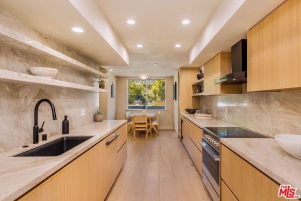 Dining room, Interior, Kitchen, Recessed Lighting, Wood Texture Flooring