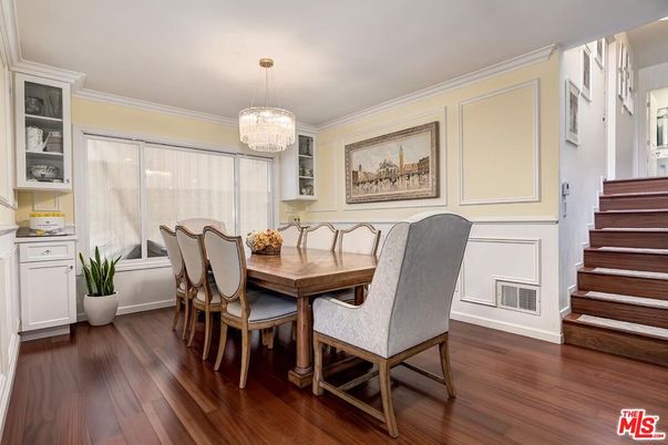 Chandelier, Dining room, Interior, Wood Texture Flooring