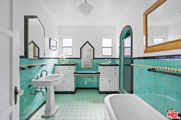 Bathroom, Interior, Pendant Lights