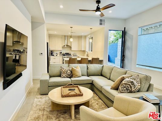 Interior, Kitchen, Living room, Pendant Lights, Recessed Lighting, Stainless Steel Appliances