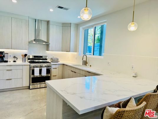 Interior, Kitchen, Pendant Lights, Recessed Lighting, Stainless Steel Appliances