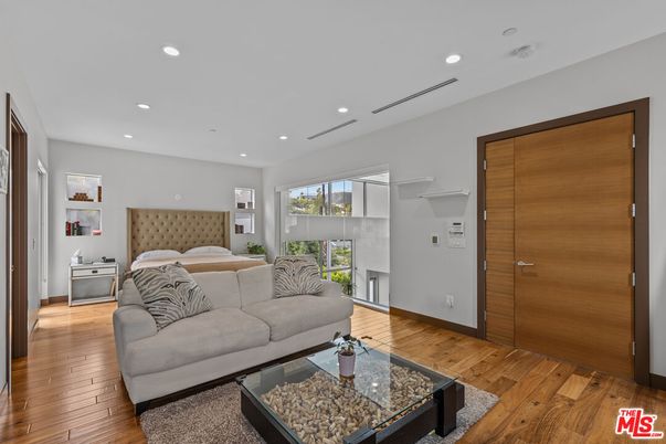 Bedroom, Interior, Living room, Recessed Lighting, Wood Texture Flooring