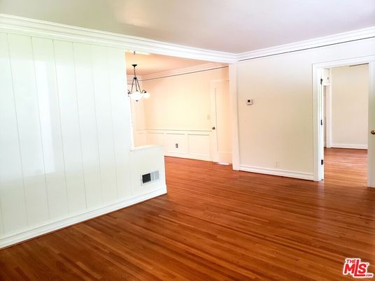 Empty room, Interior, Pendant Lights, Wood Texture Flooring