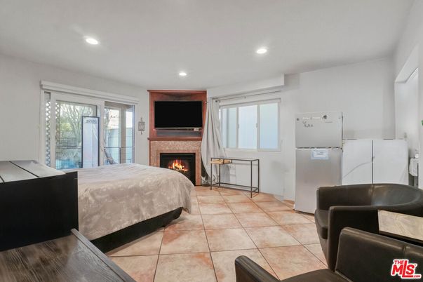 Bedroom, Fireplace, Interior, Recessed Lighting