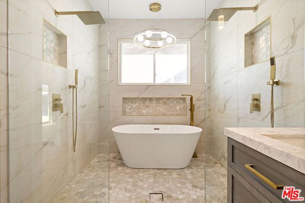 Bathroom, Free Standing Baths, Glass Shower, Interior, Marble Walls, Pendant Lights