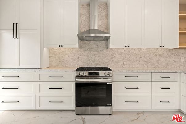 Interior, Kitchen, Marble, Stainless Steel Appliances