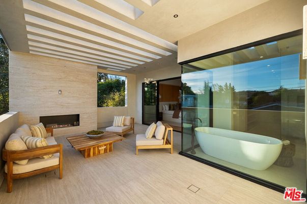 Fireplace, Interior, Living room, Recessed Lighting