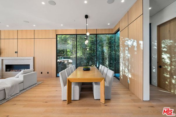 Dining room, Fireplace, Interior, Pendant Lights, Recessed Lighting, Wood Texture Flooring
