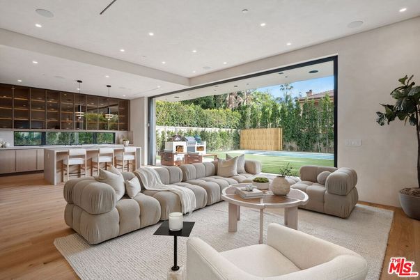Dining room, Interior, Living room, Pendant Lights, Recessed Lighting, Wood Texture Flooring