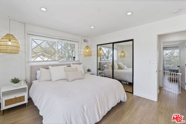Bedroom, Interior, Pendant Lights, Recessed Lighting, Wood Texture Flooring