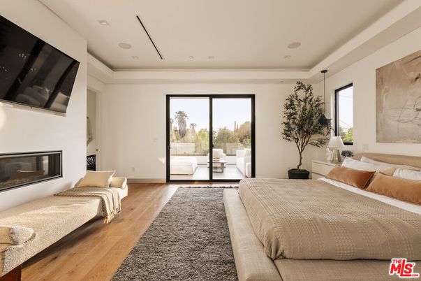 Bedroom, Fireplace, Interior, Recessed Lighting, Wood Texture Flooring