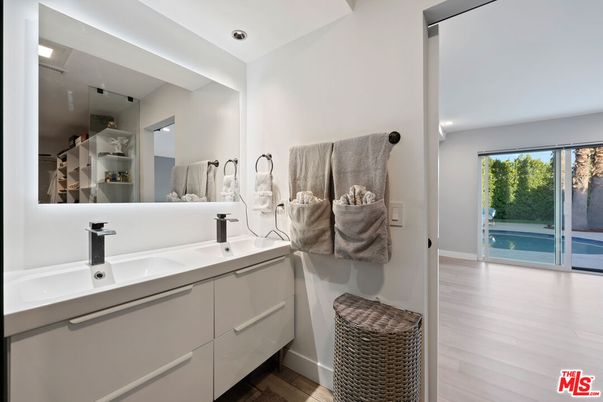 Bathroom, Interior, Recessed Lighting, Wood Texture Flooring