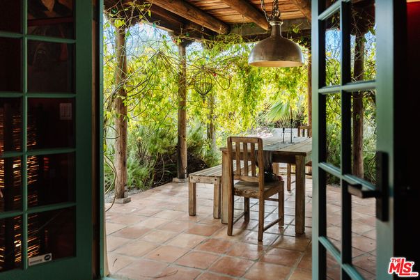 Exterior, Pendant Lights