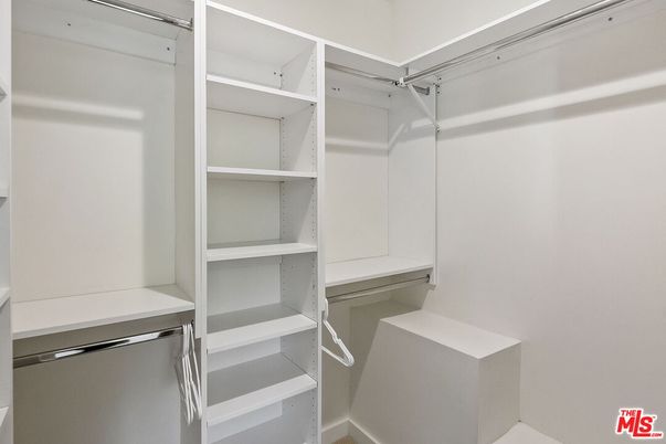 Interior, Walk-in Closets
