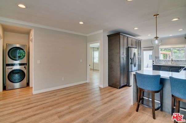 Interior, Kitchen, Pendant Lights, Recessed Lighting, Utility Closets, Washer, Wood Texture Flooring