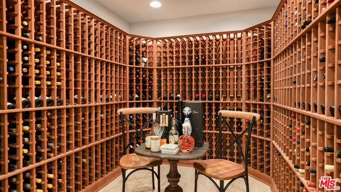 Interior, Recessed Lighting, Wine Storage