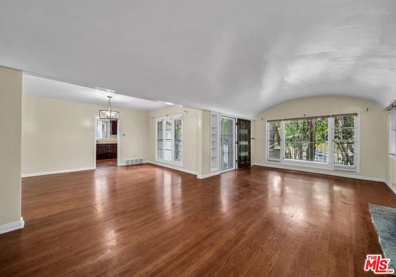 Empty room, Interior, Pendant Lights, Wood Texture Flooring
