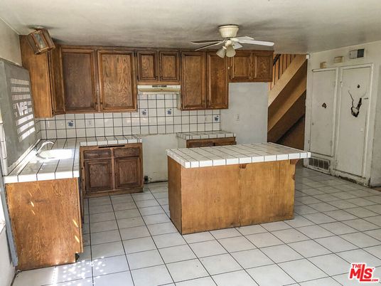 Interior, Kitchen, Tile Countertops