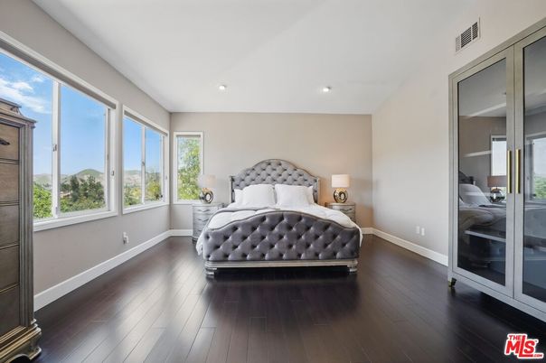 Bedroom, Interior, Recessed Lighting, Wood Texture Flooring