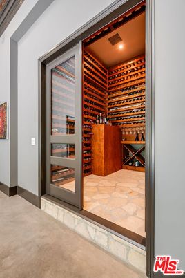 Interior, Recessed Lighting, Wine Storage