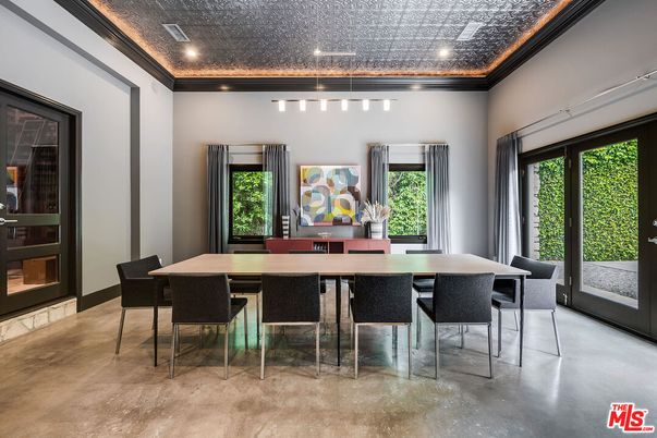 Dining room, Interior, Recessed Lighting