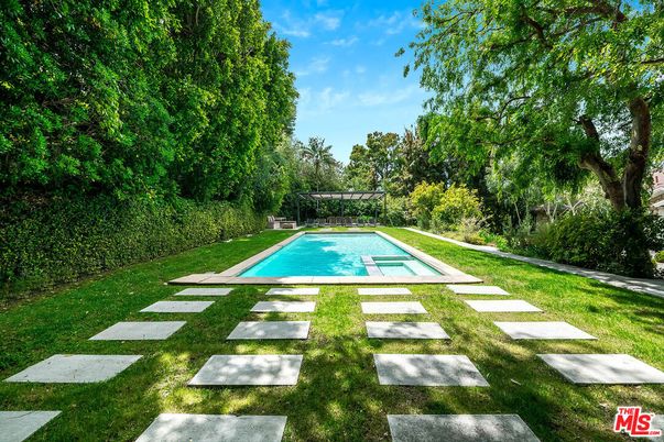 Backyard, Exterior, Pool